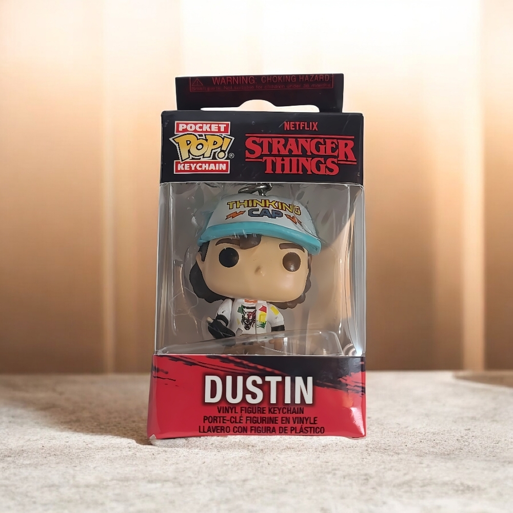 Stranger Things Dustin Vinyl Figure Keychain